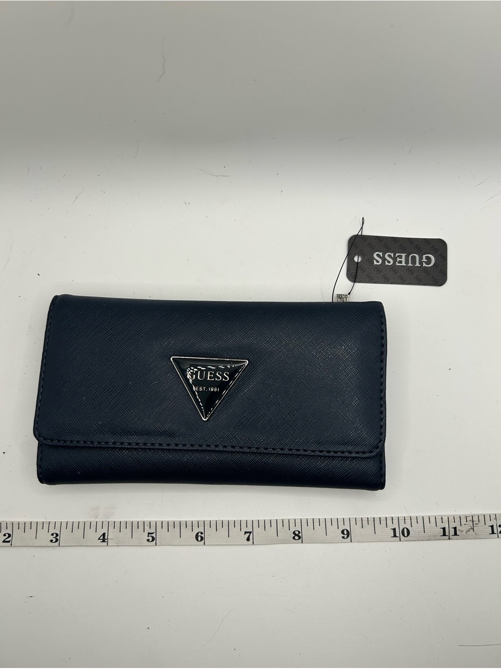 NWT GUESS black Wallet